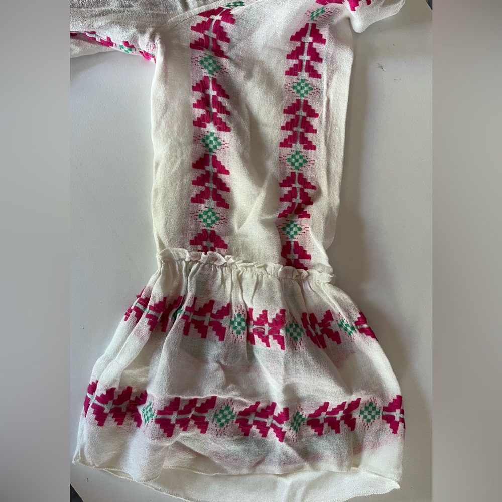 Elan Embroidered tiered body Swing Dress Relaxed Fit
Split neck 3/4th sleeve M - Picture 4 of 7